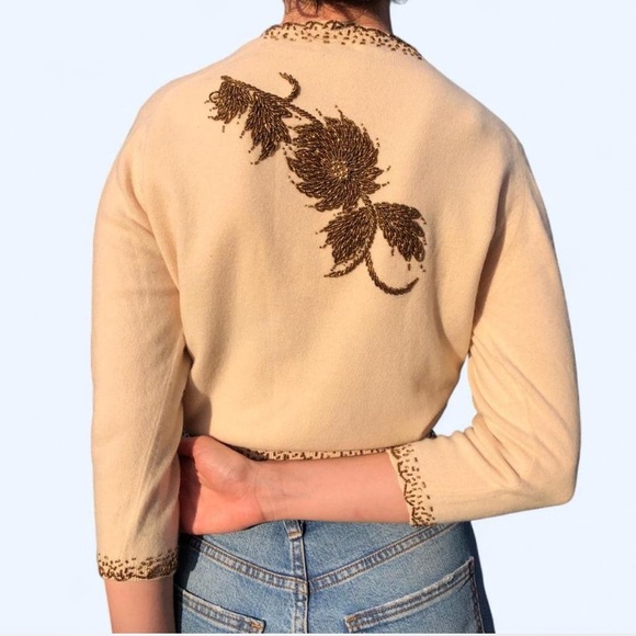 Pringle of Scotland Women’s Cream and Beaded Floral Cashmere Cardigan - Picture 4 of 8